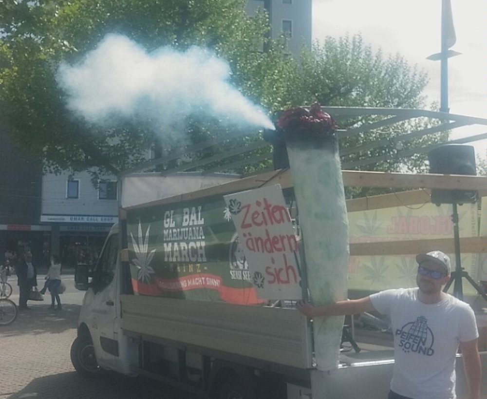 germany marijuana march22.jpg