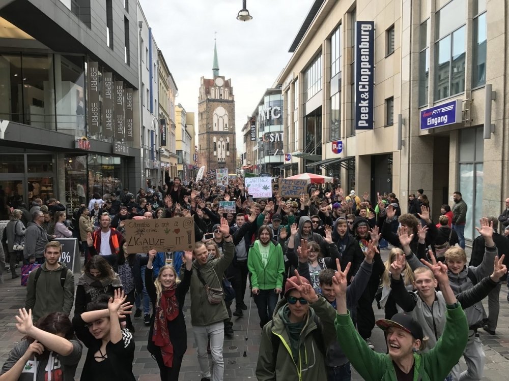 germany marijuana march15.jpg