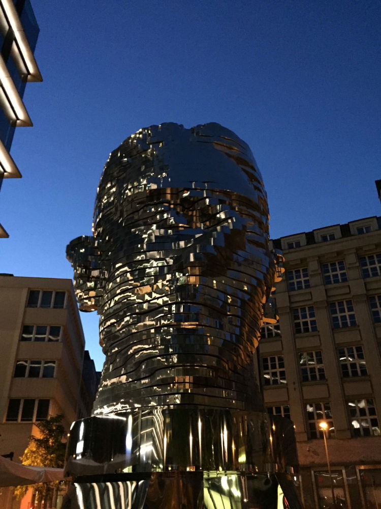 kafka2.JPG