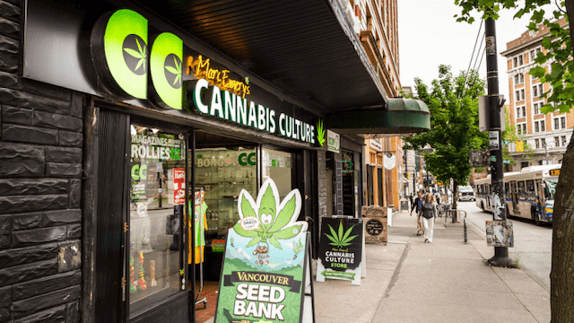 cannabis-shops-reopen-canada(1).png