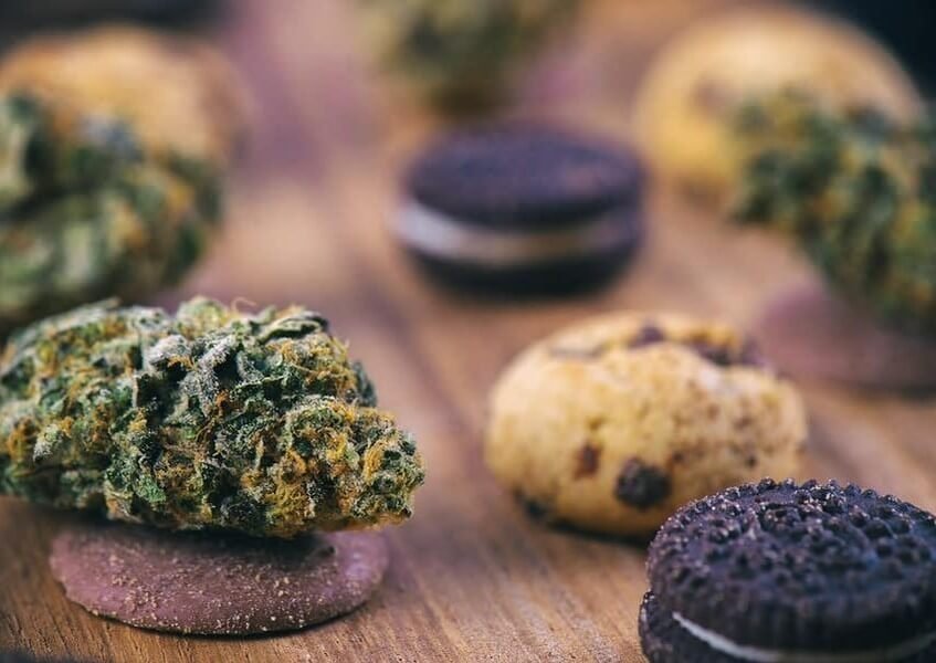 cannabis-cookies(1).jpg