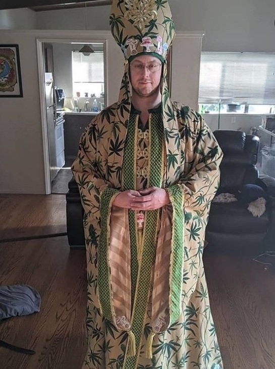 zide-door-priest.jpg