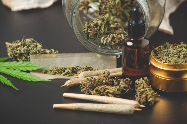 cannabis-store-covid(1).jpg