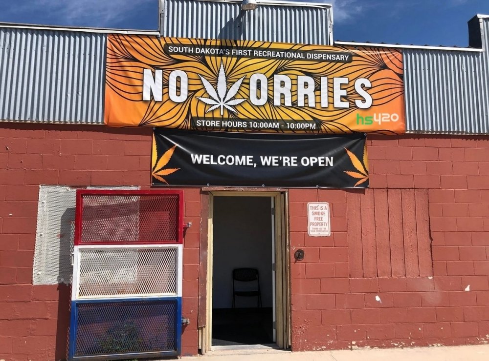 no-worries-cannabis-shop (1).jpg
