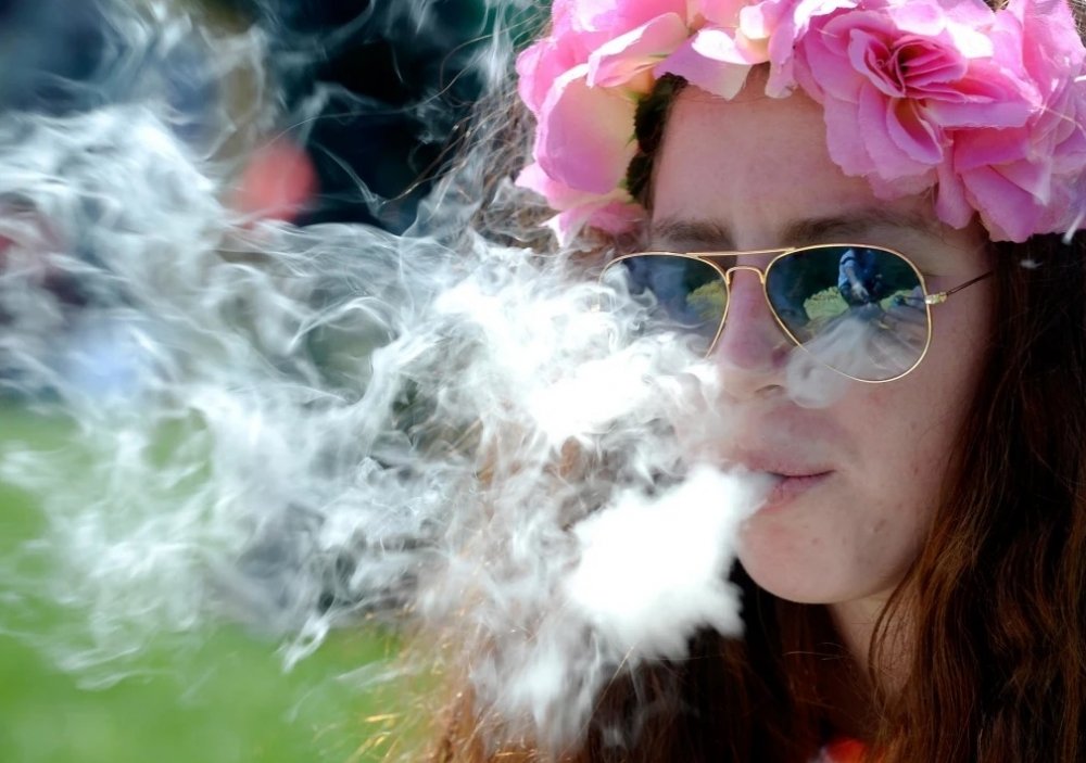 cannabis-smoke-woman.jpg