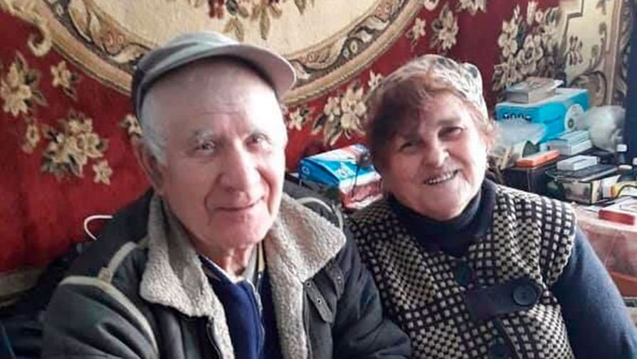 zakharchenko-with-wife.jpg