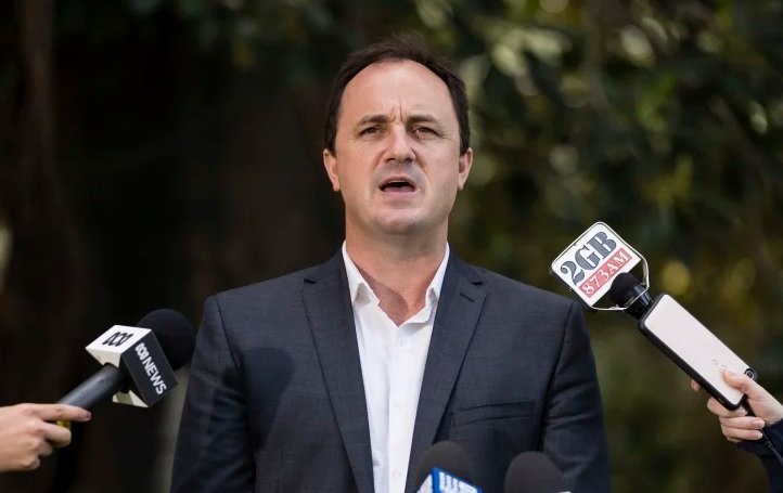 jeremy-buckingham.jpg