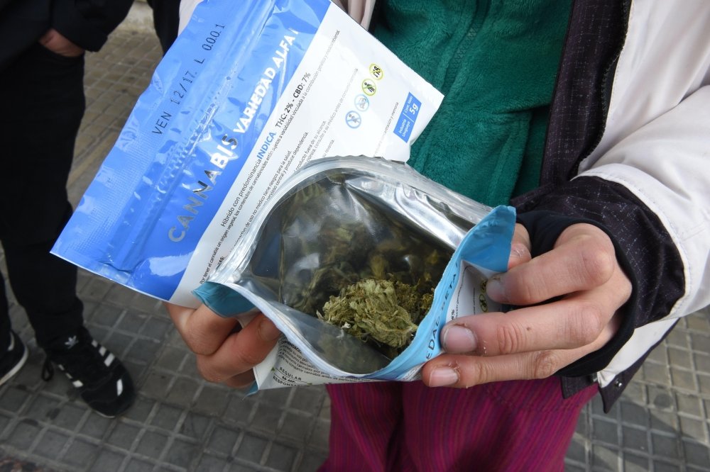 uruguay-legal-marijuana.jpg