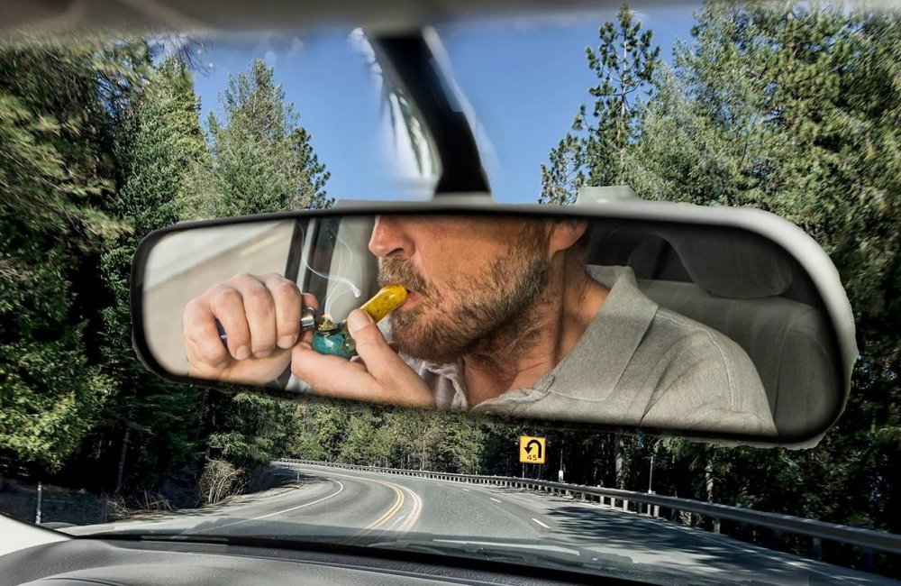 cannabis-smoke-driver.jpg