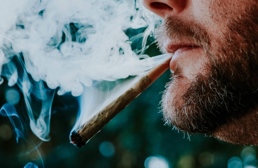 cannabis-smoke.jpg