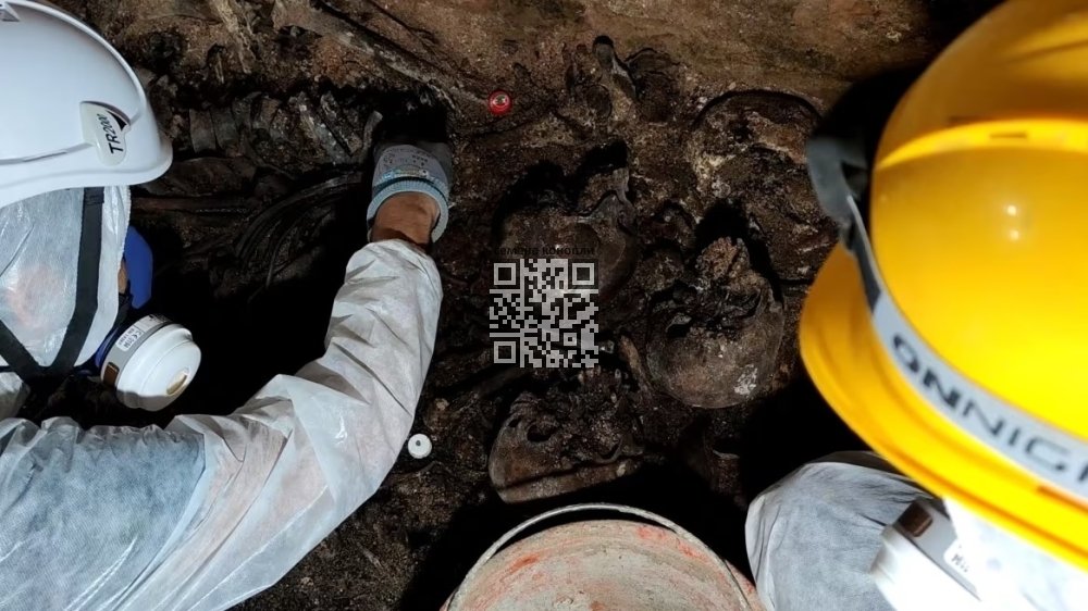 cagranda-crypt.jpg