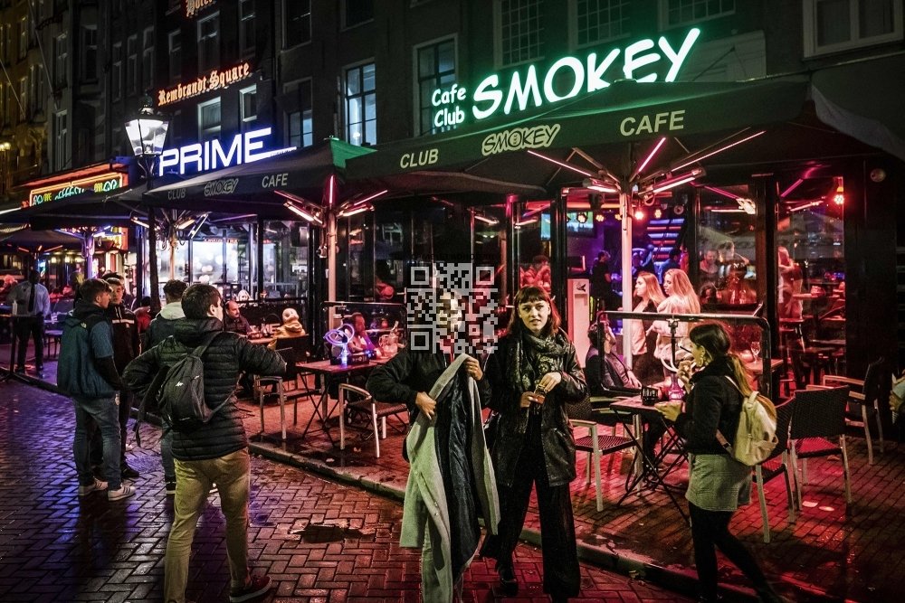 cannabis-netherlands-coffeeshop.jpg