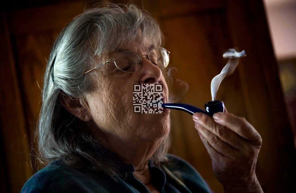 cannabis-smoke-senior.jpg