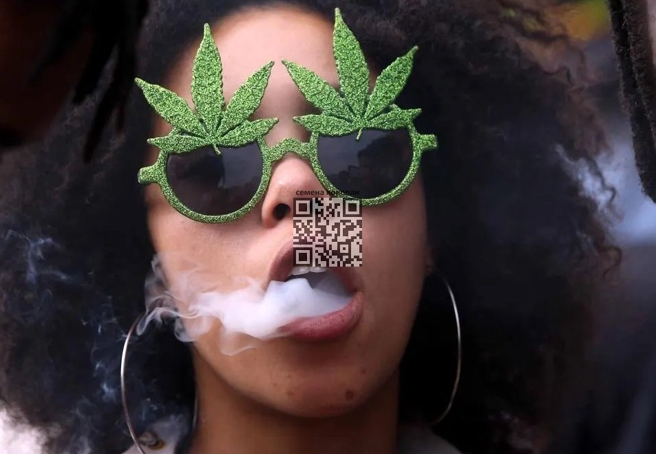 cannabis-smoke-woman.jpg