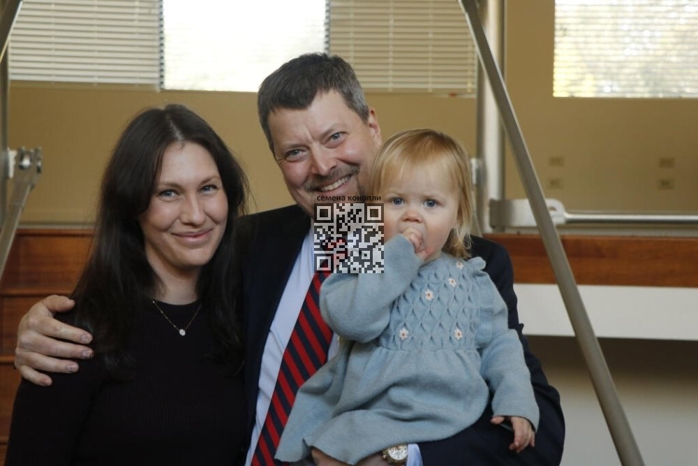 john-loe-family.jpg