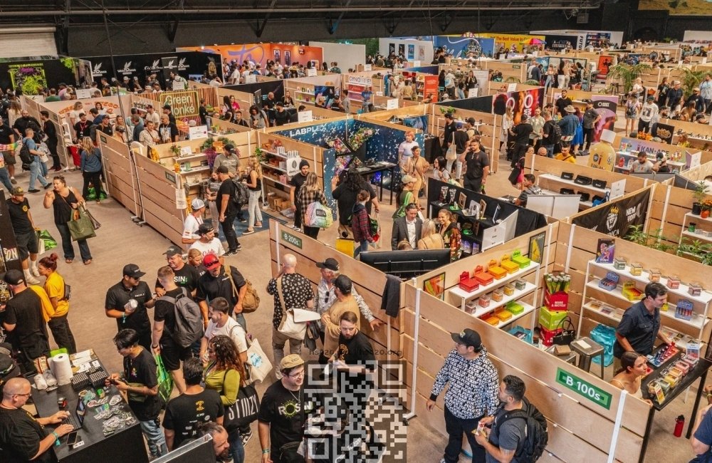 hall-of-flowers-trade-show.jpg