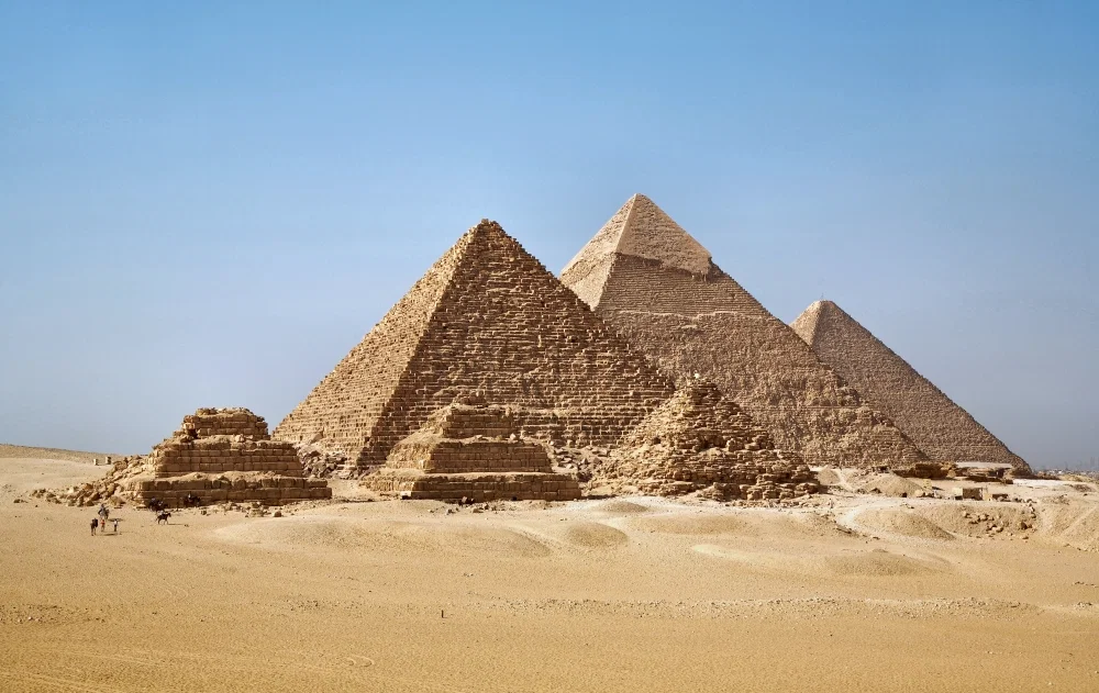 All_Gizah_Pyramids-3.thumb.webp.44b867616cad5a414db9eac1ace9434e.webp