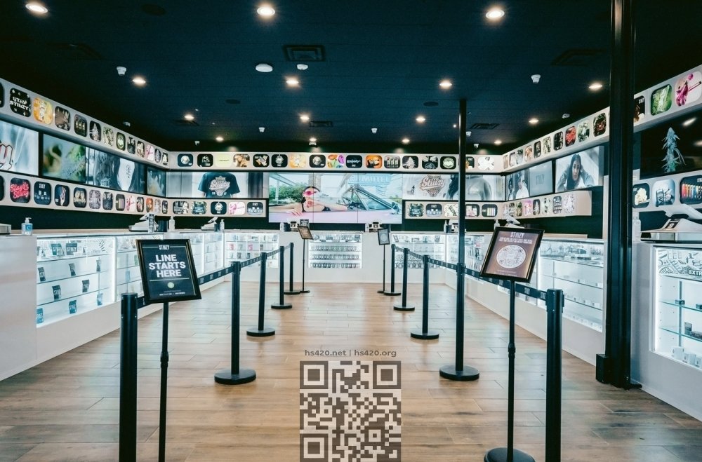 stiiizy-cannabis-dispensary.jpg