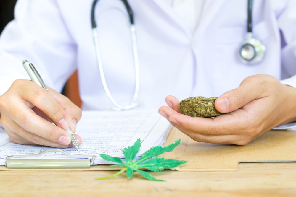 66a8ebf7f05aee89caece981_medical-marijuana.thumb.jpeg.4d751c3a52d57528c1cd09e98588aaa9.jpeg