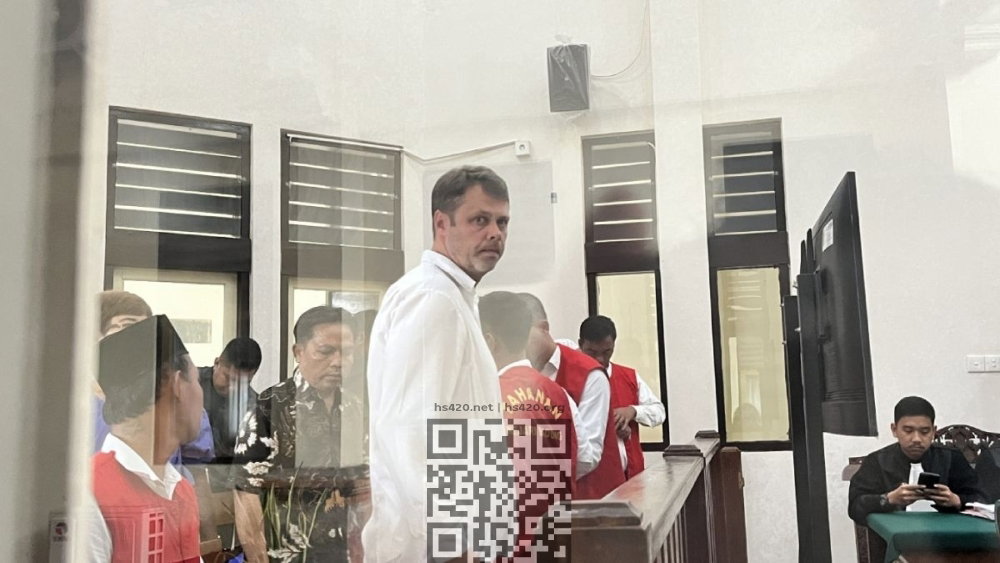 roman-nazarenko.jpg