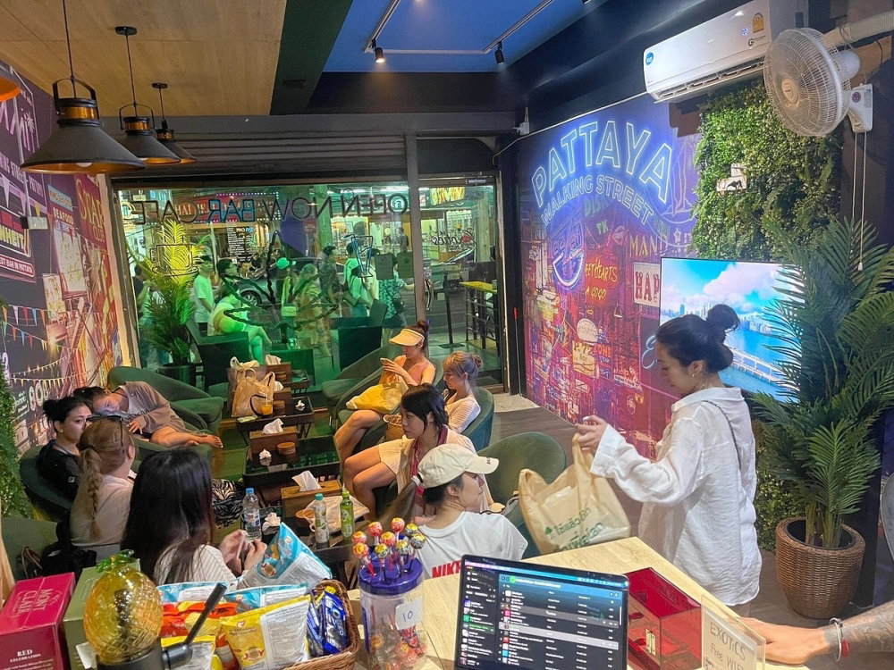 exotics-pattaya-best.thumb.jpg.879de39cec3982866dcce8e79c084936.jpg