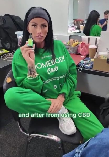 katie-price-with-cannabis-oil.jpg