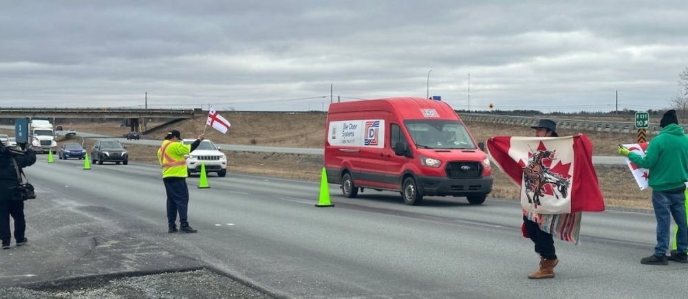 indians-block-highway.jpg